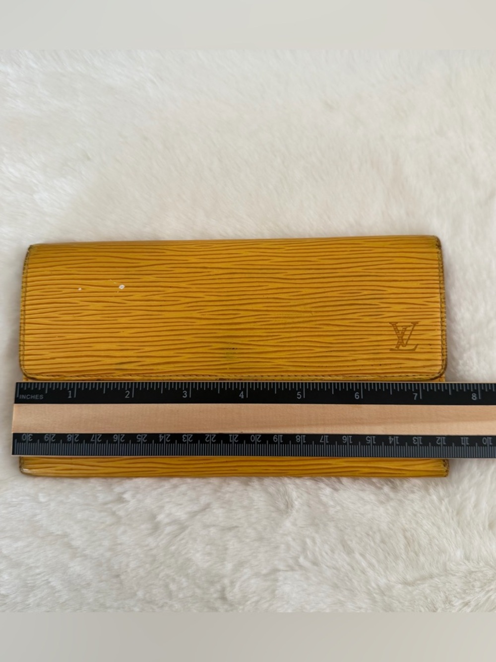 Louis Vuitton Yellow Epi  Wallet Clutch - Picture 12 of 13